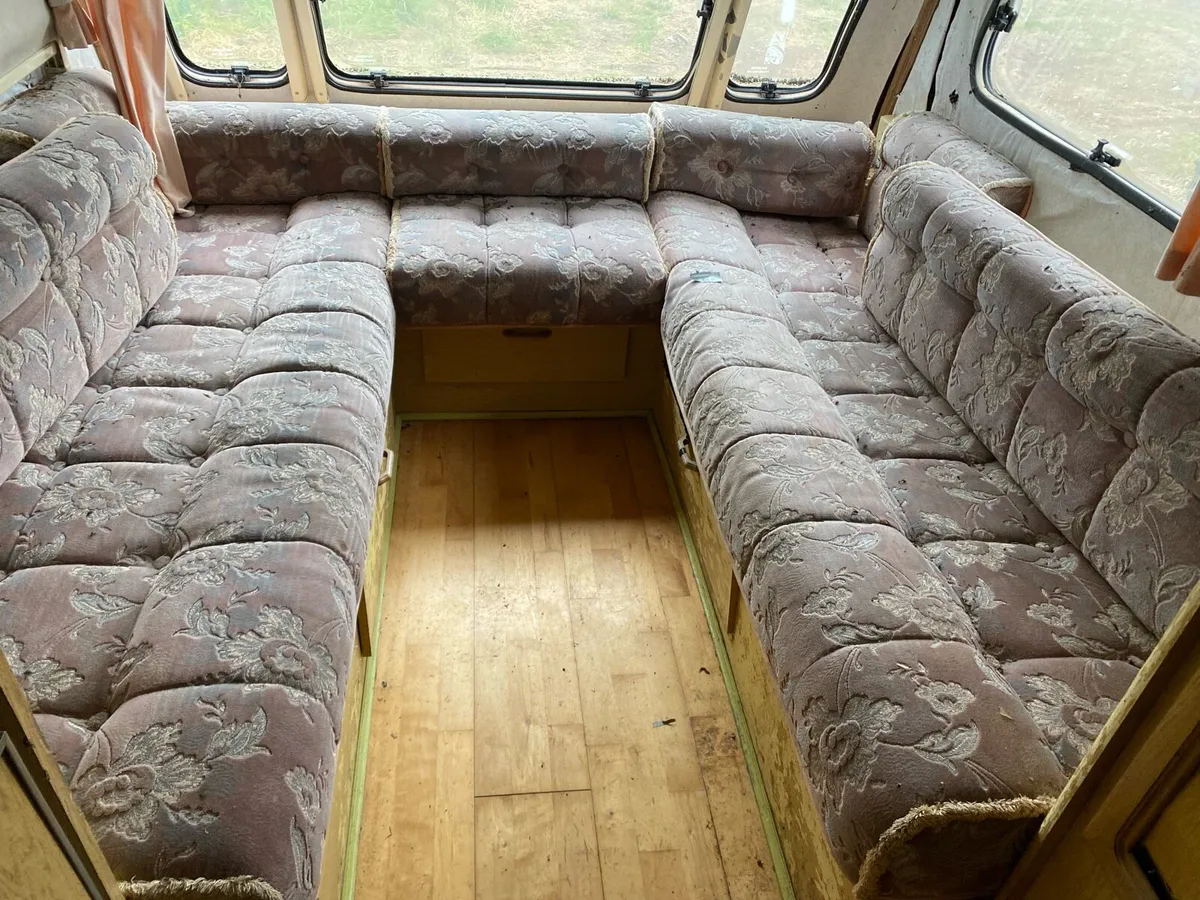 Caravan cushions,windows and other parts - Image 3