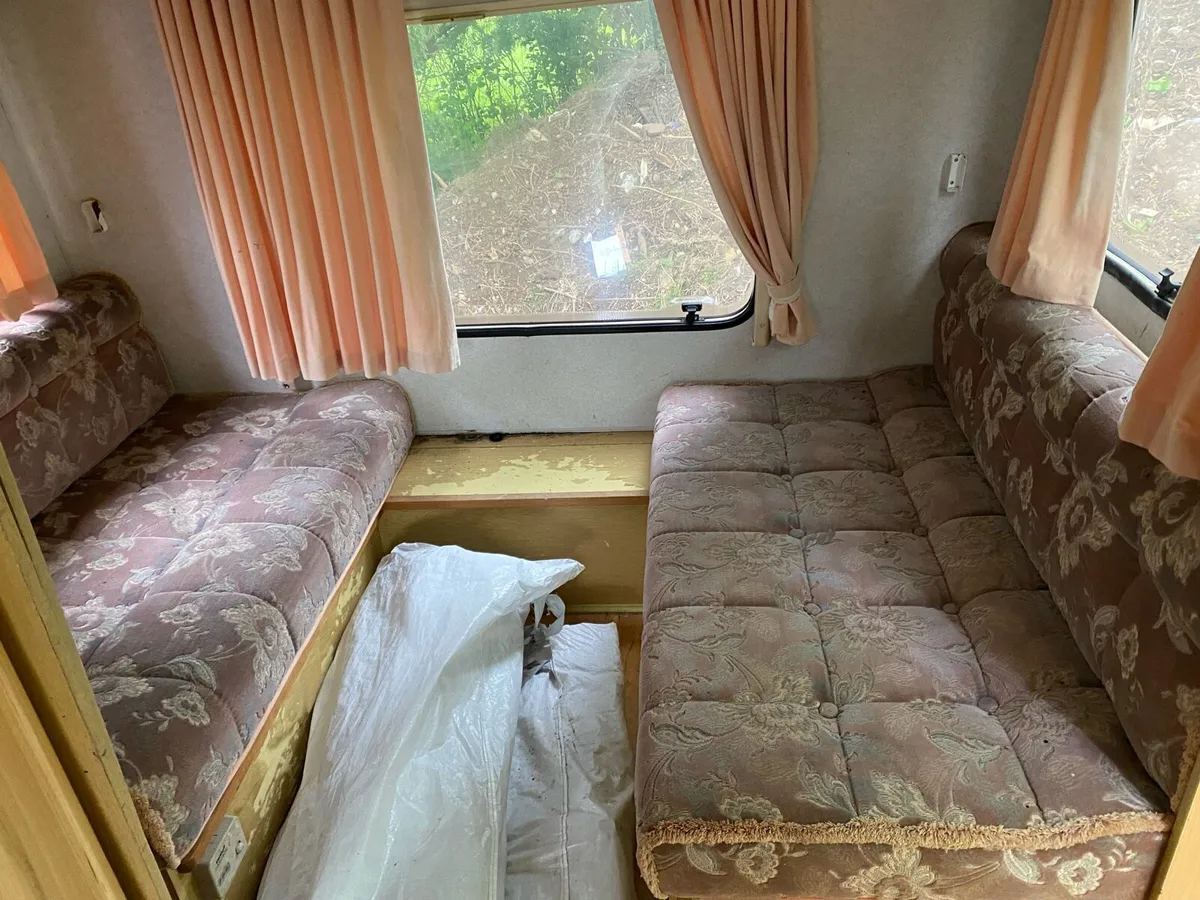 Caravan cushions,windows and other parts - Image 4