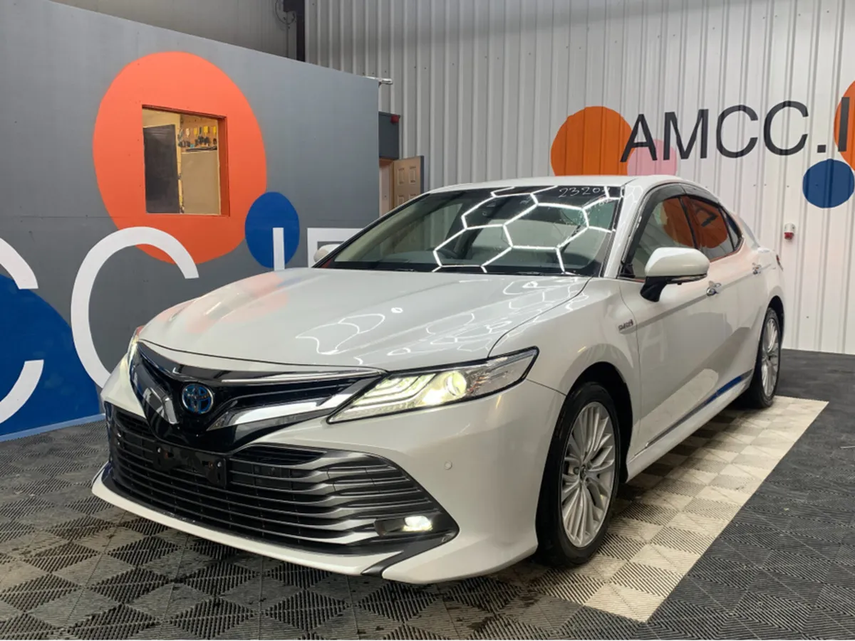 Toyota Camry G LEATHER PACKAGE / 53k KMs / Heated - Image 3