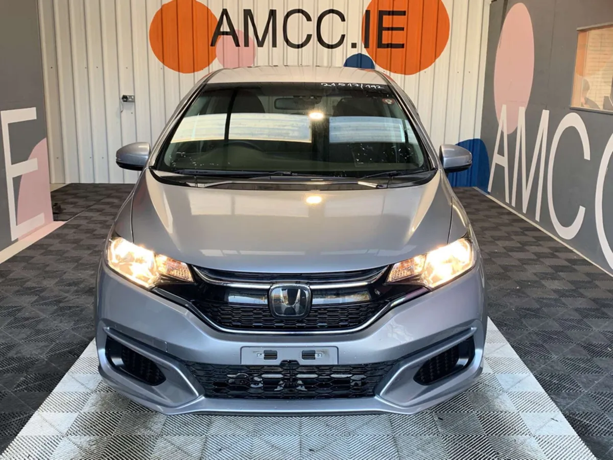 Honda Fit Honda Fit 1.5 Hybrid / Cruise Control / - Image 2