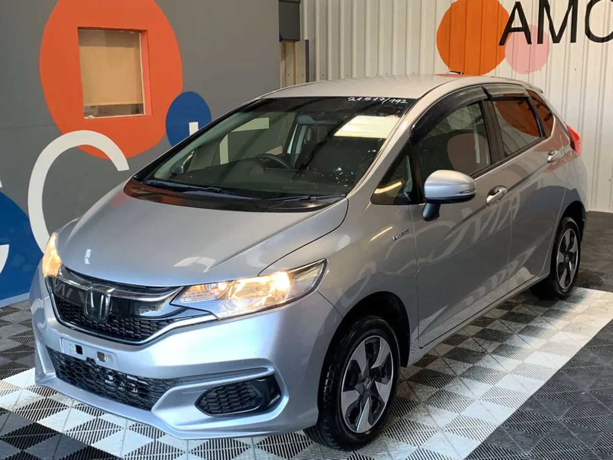 Honda Fit Honda Fit 1.5 Hybrid / Cruise Control / - Image 3