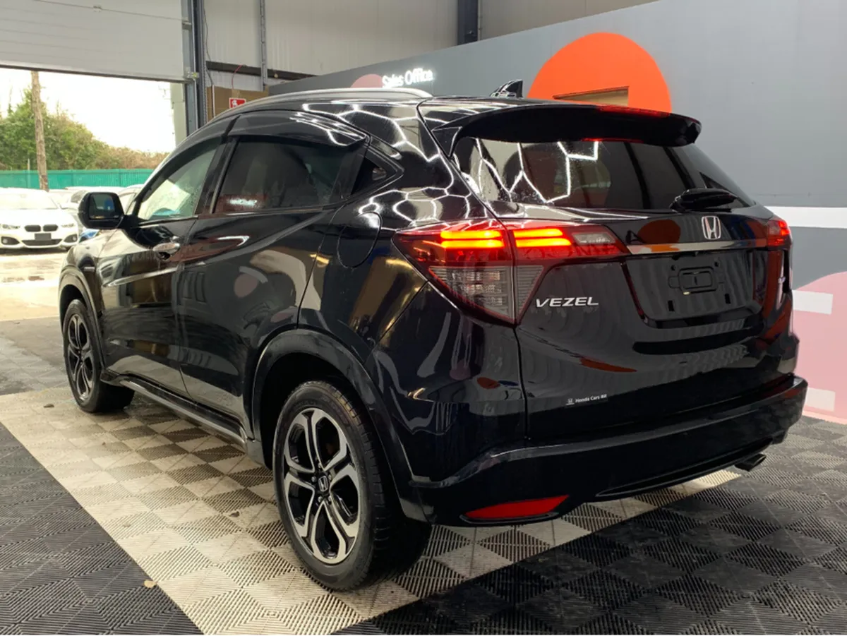 Honda Vezel 1.5 HYBRID / 90k KMs / Heated Seats, A - Image 4