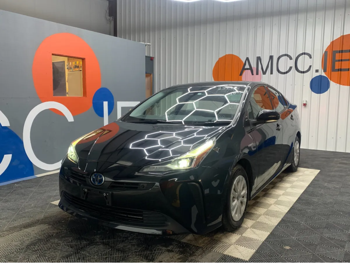 Toyota Prius 1.8 HYBRID / 98k KMs / Reverse Camera - Image 3