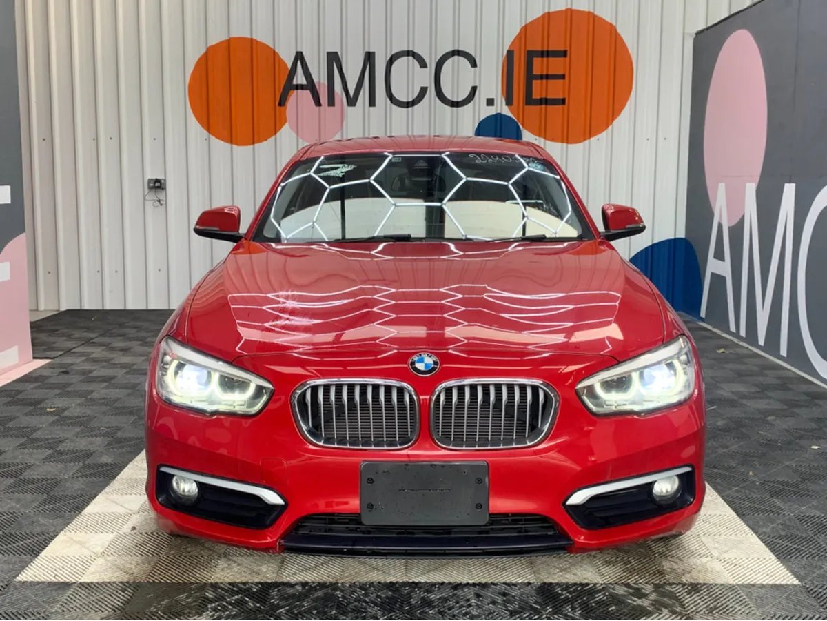 BMW 1-Series 118i STYLE / 53k KMs / Reverse Camera - Image 2