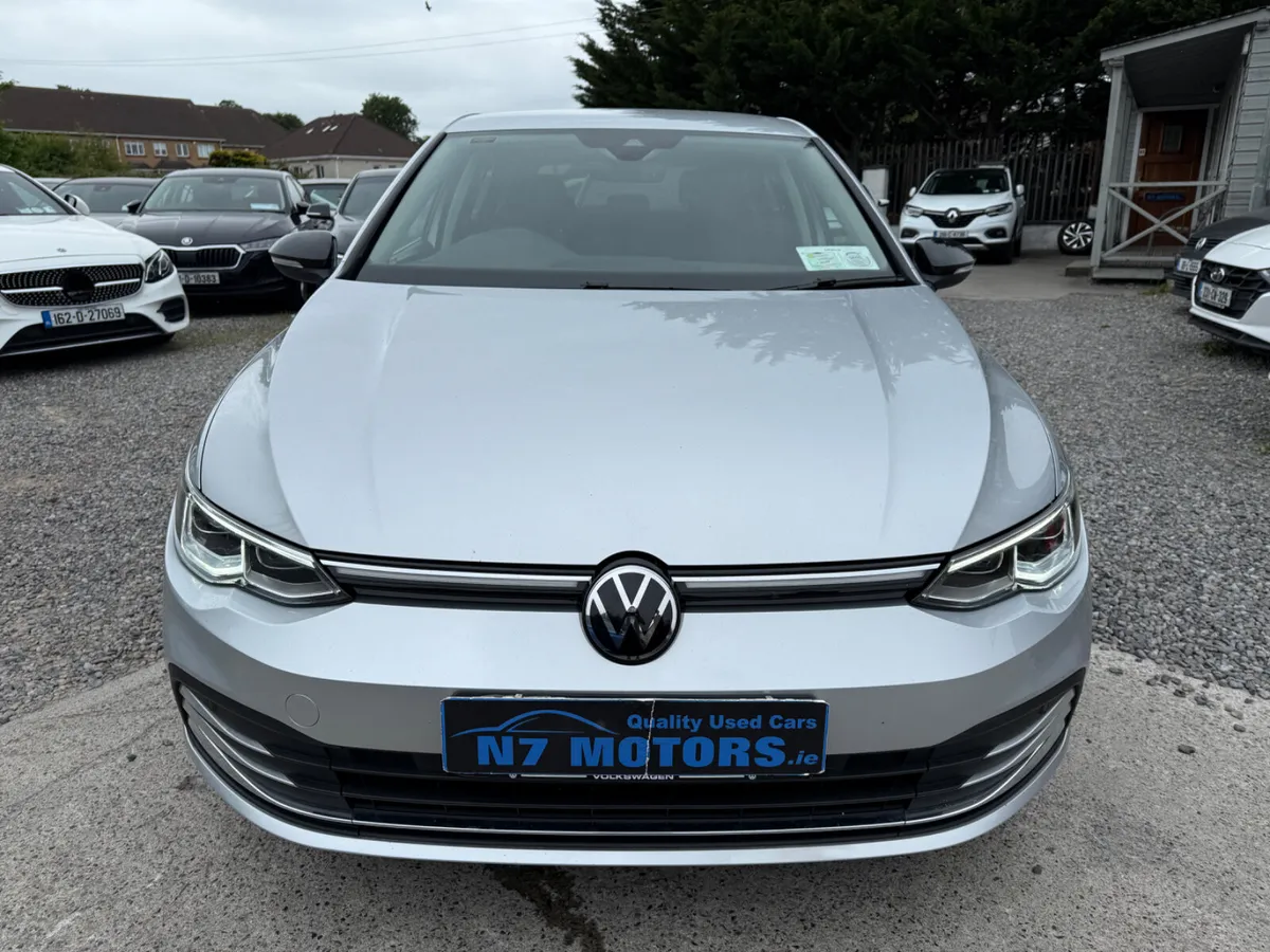 2022 Volkswagen Golf  2.0 STYLE - Image 3