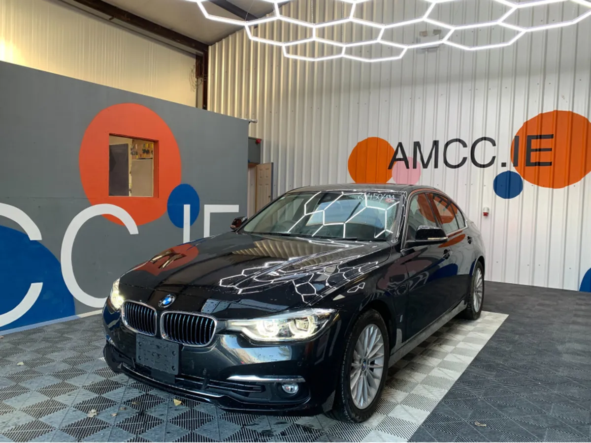 BMW 3-Series 330e LUXURY I-PERFORMANCE / 24k KMs / - Image 3