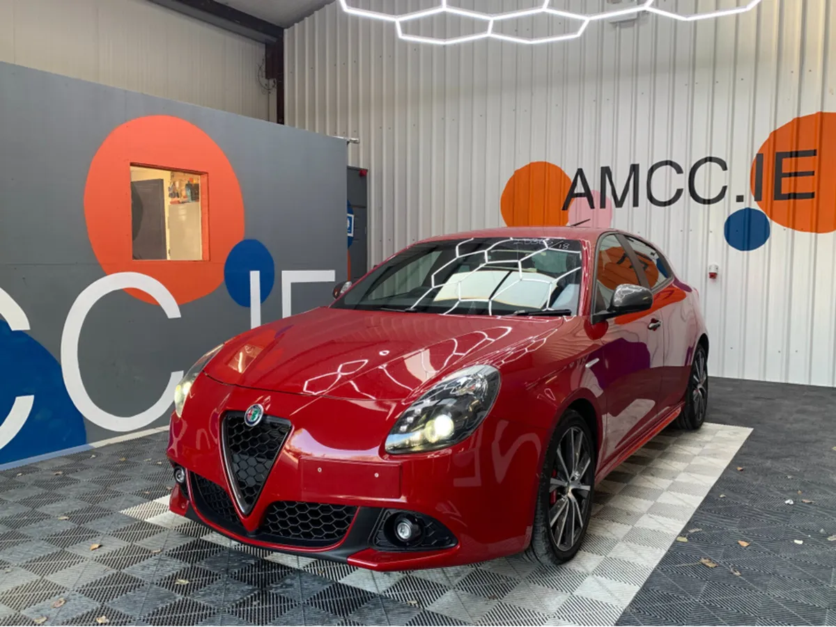 Alfa Romeo Giulietta 1.4 PETROL / 47k KMs / Heated - Image 3