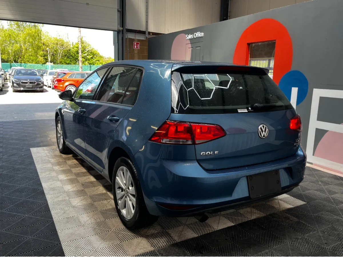 Volkswagen Golf 1.2 PETROL COMFORT LINE / 96k KMs/ - Image 4