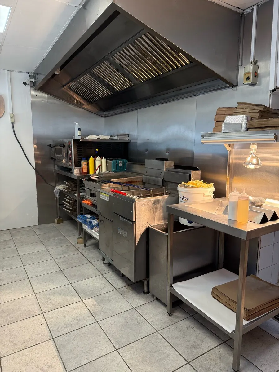 Takeaway for sale - Image 1