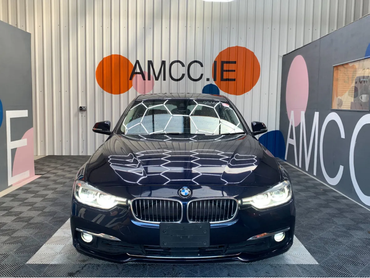 BMW 3-Series 320d LUXURY / 47k KMs / Heated Leathe - Image 2