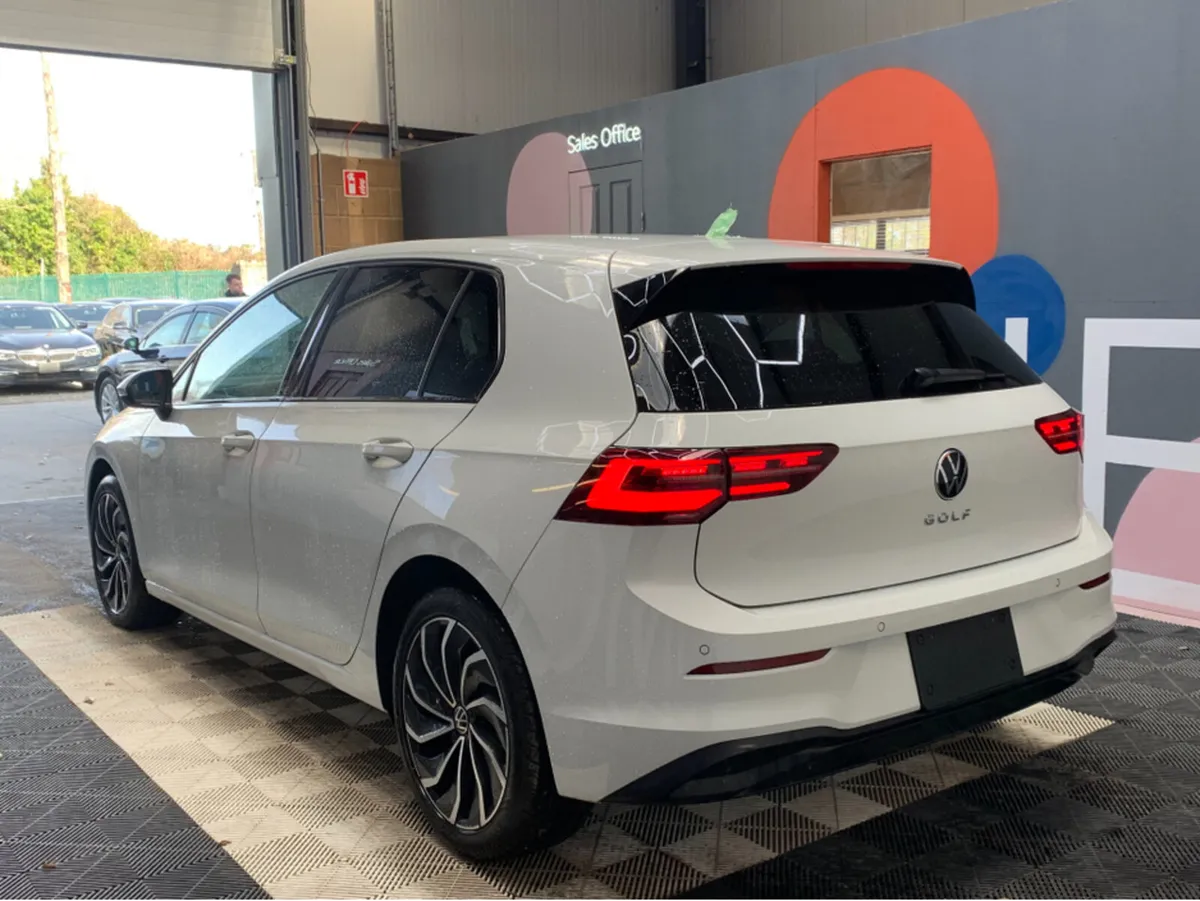 Volkswagen Golf TDI / 3k KMs /  Automatic / Heated - Image 4