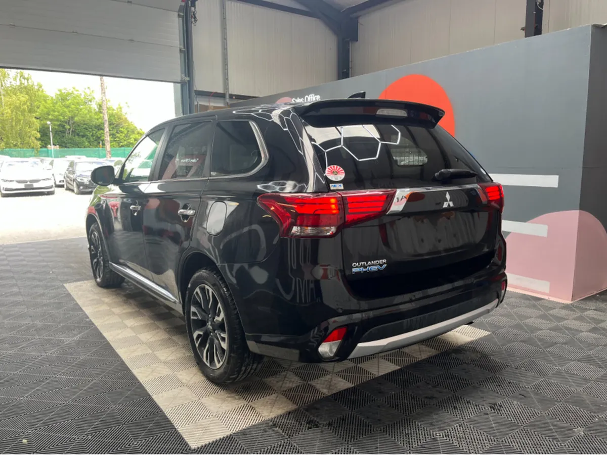 Mitsubishi Outlander €19950 OUTLANDER 2.0 HYBRID / - Image 4