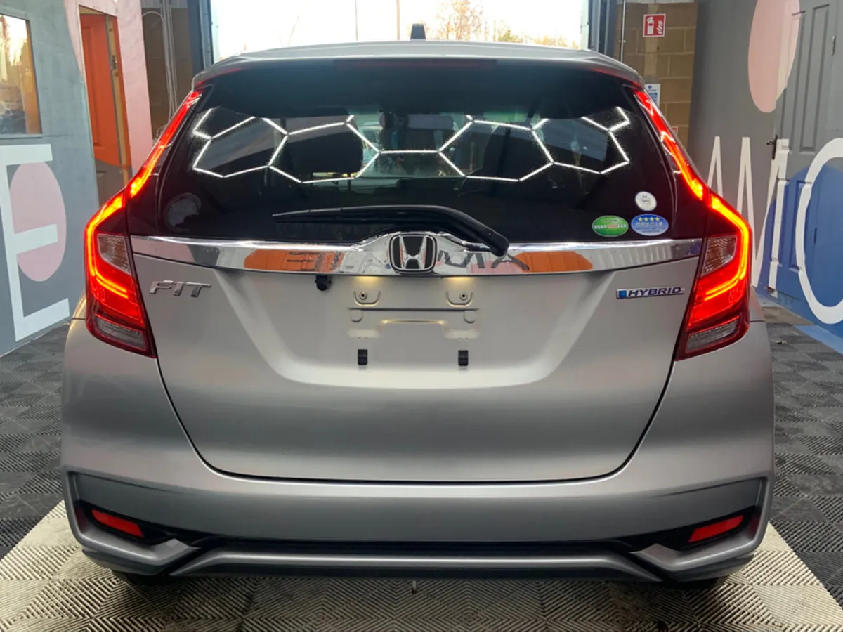 Honda Fit Honda Fit 1.5 Hybrid / Cruise Control / - Image 3