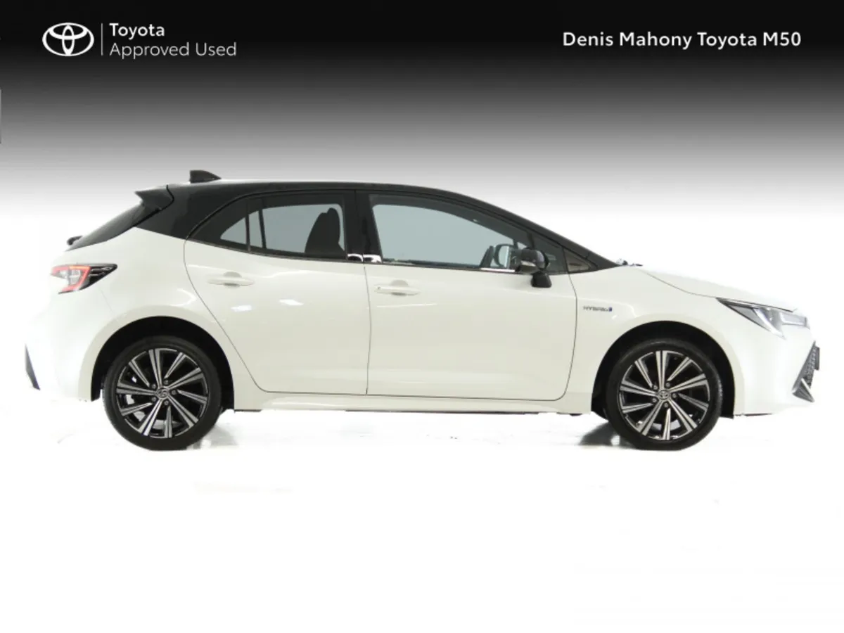 Toyota Corolla Luna Sport Hybrid Hatchback Auto - Image 3