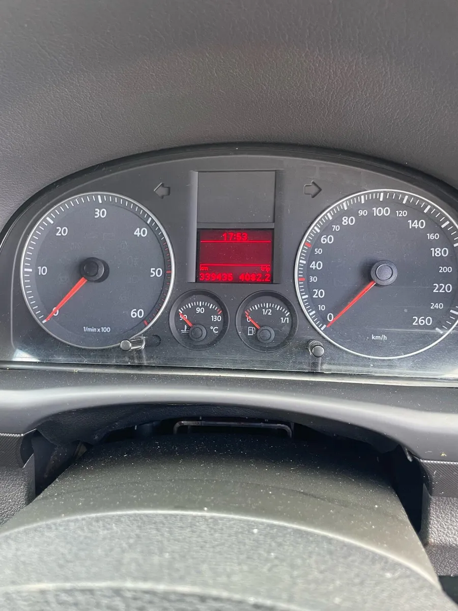 Volwagen Touran - Image 1