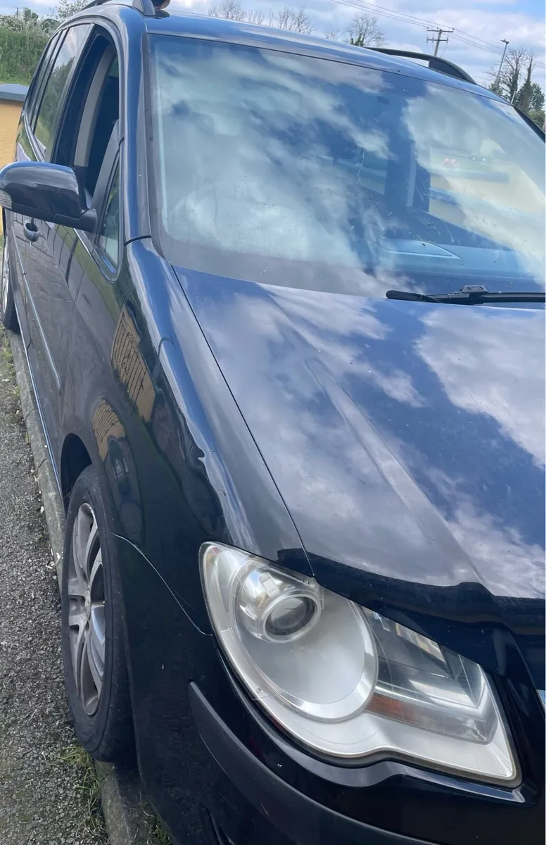 Volwagen Touran - Image 3