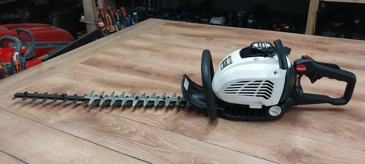 Alpina Hedge trimmer - Image 1