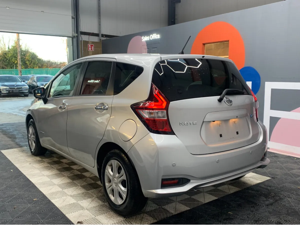 Nissan Note AUTOMATIC 1.2 HYBRID NOTE / 56k KMs / - Image 4