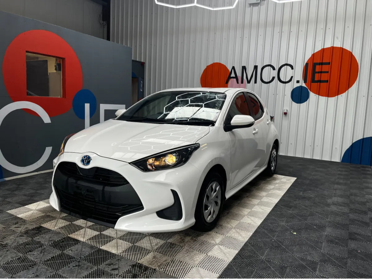 Toyota Yaris 1.5 HYBRID X / 87k KMs / REVERSE CAME - Image 3