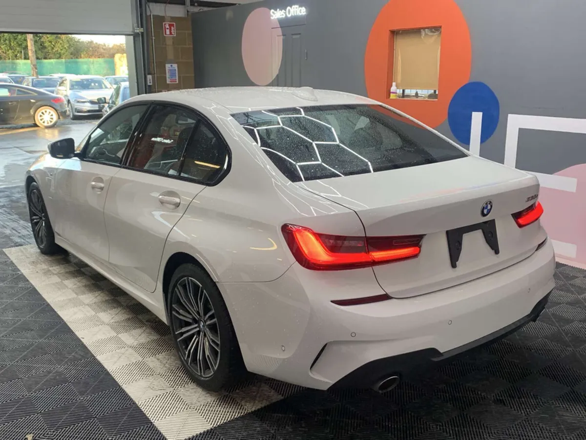 BMW 3-Series BMW 330E M Sport / 30k KMS / Heated L - Image 4