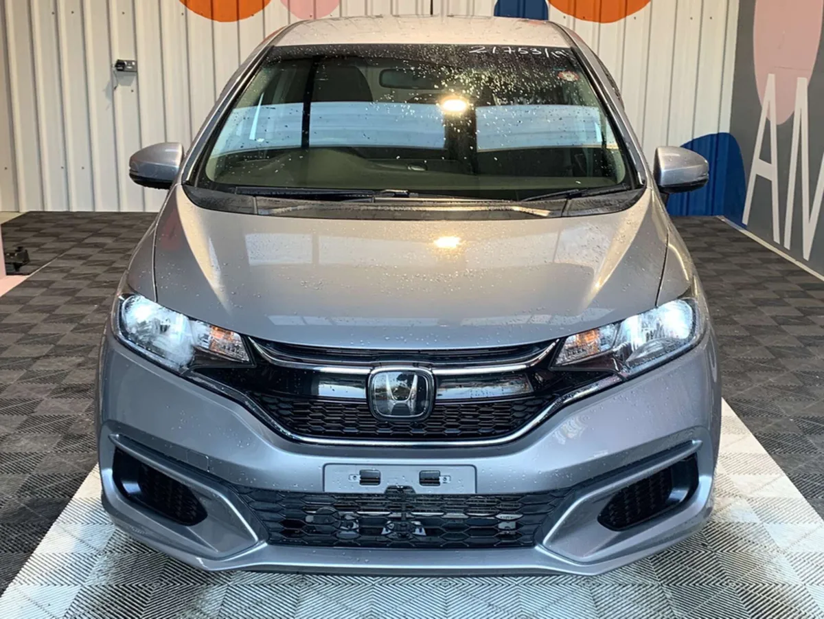 Honda Fit Honda Fit 1.5 Hybrid / Cruise Control / - Image 2