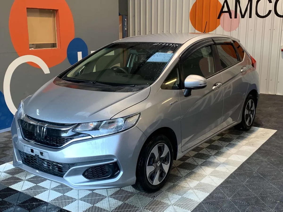 Honda Fit Honda Fit 1.5 Hybrid / Cruise Control / - Image 3