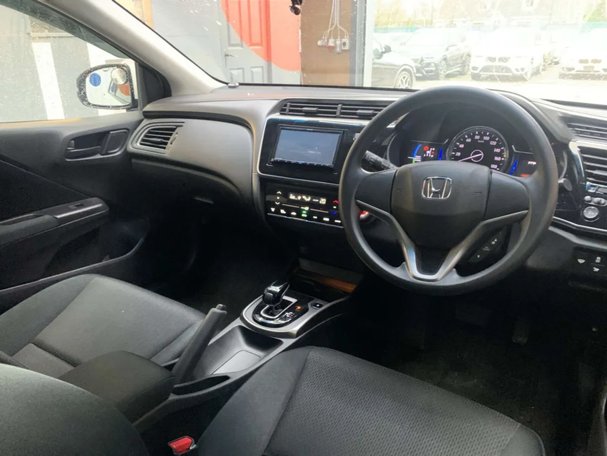 Honda Grace Honda Grace 1.5 Hybrid / Reverse Camer - Image 3