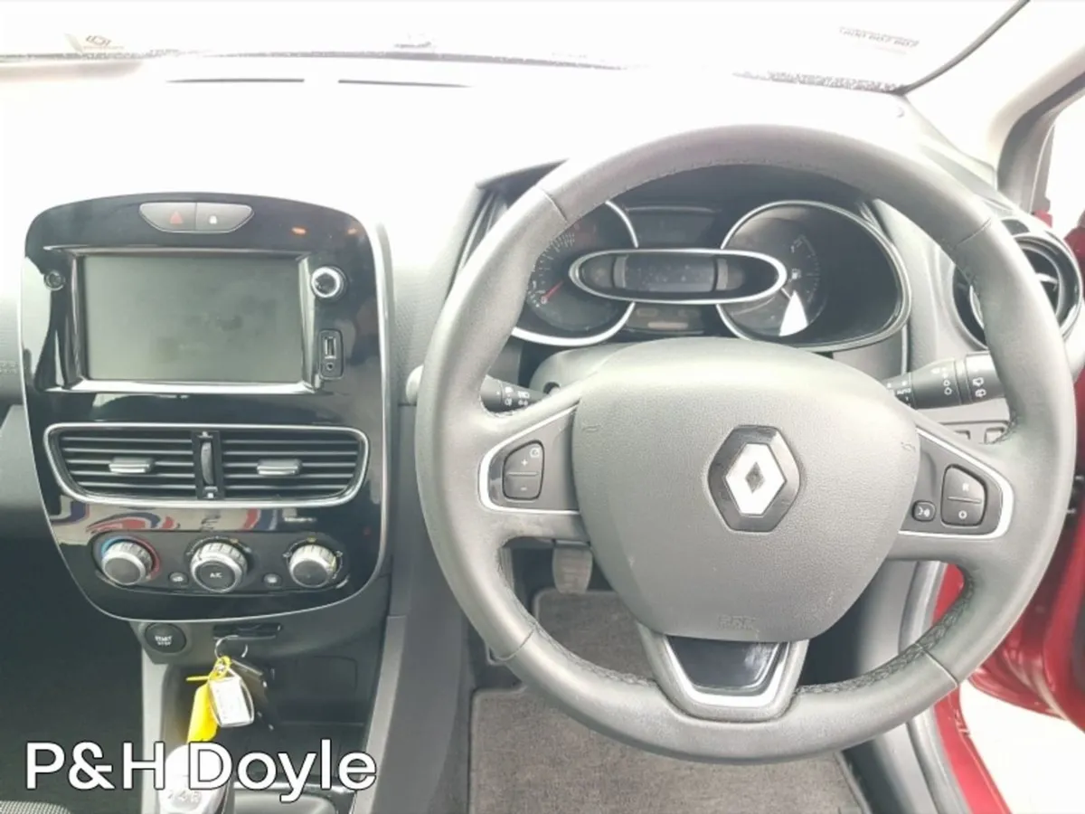 Renault Clio Dynamique NAV - Image 2