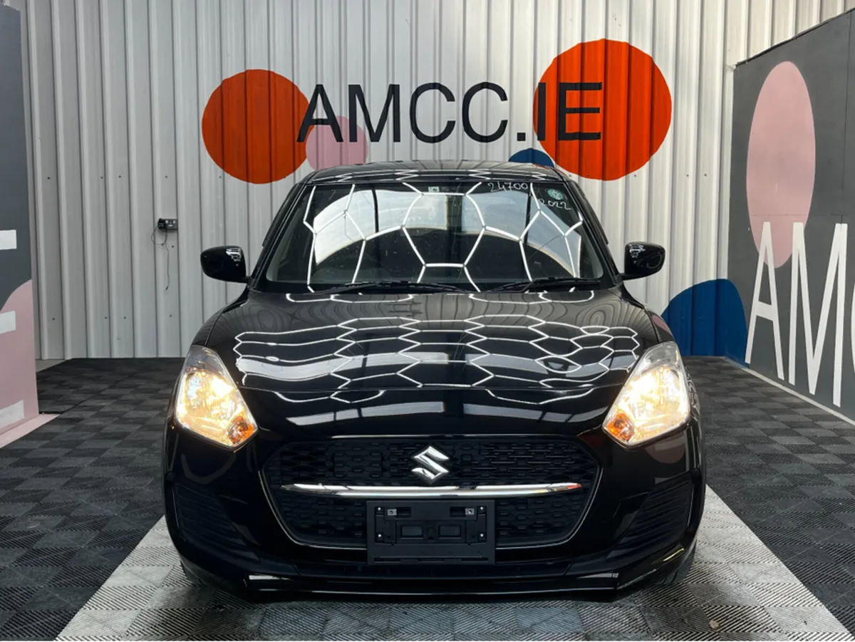 Suzuki Swift 1.2 PETROL AUTOMATIC / 20k KMs / Heat - Image 2