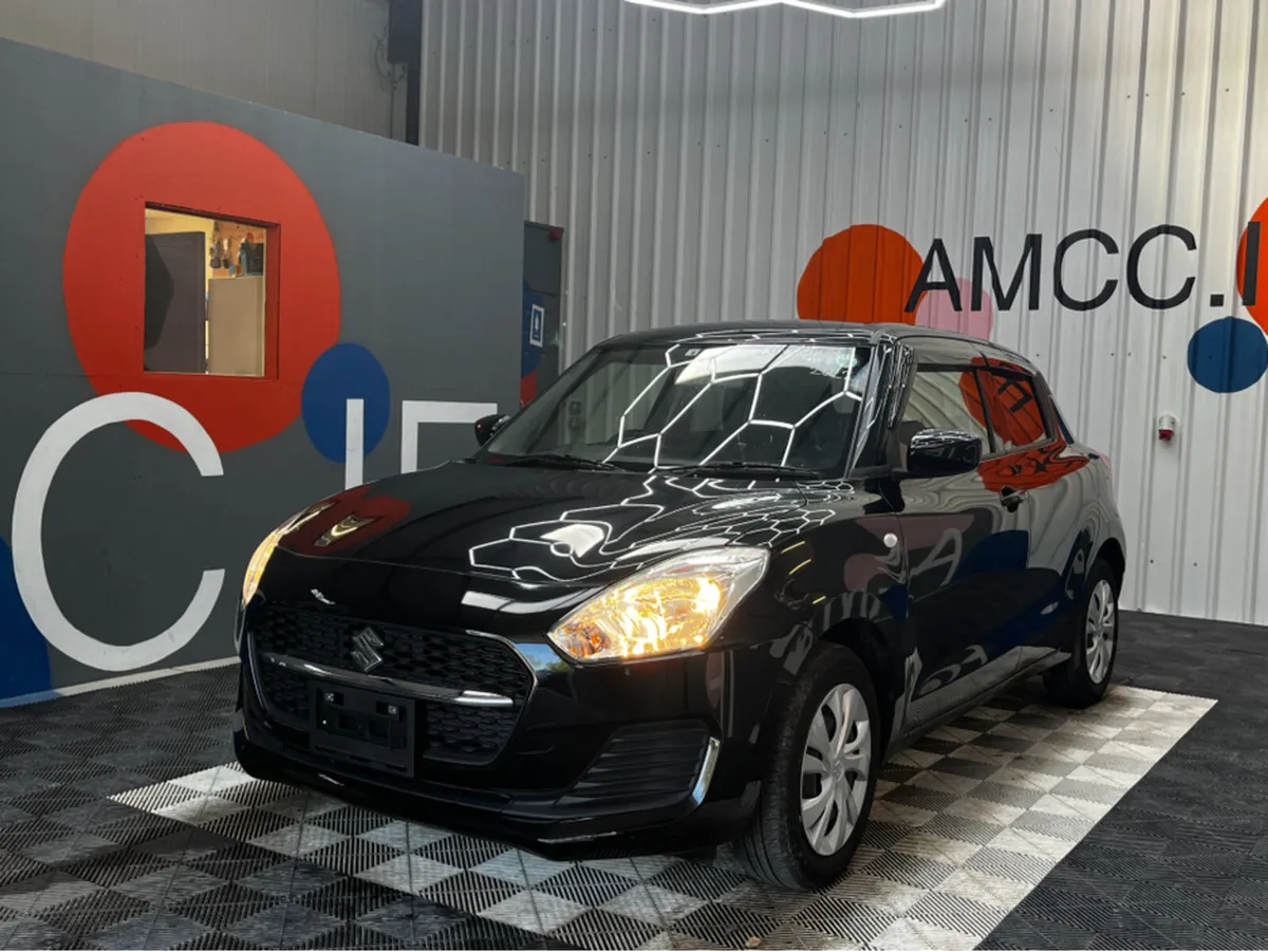 Suzuki Swift 1.2 PETROL AUTOMATIC / 20k KMs / Heat - Image 3