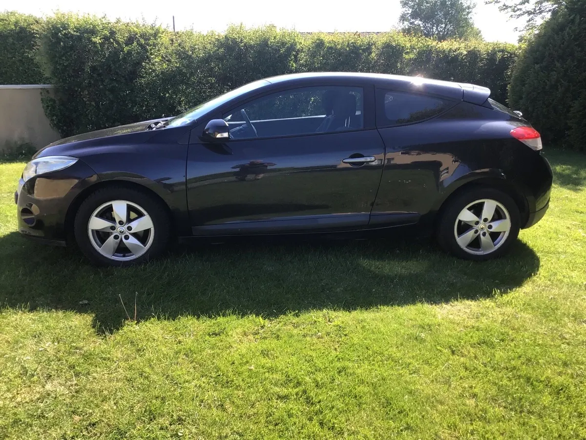 2010 Renault Megan Coupe Tax & Tested - Image 3