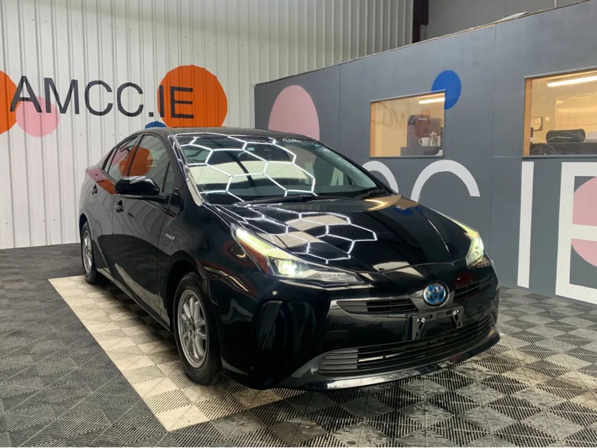 Toyota Prius 1.8 HYBRID / 54k KMs / Cruise Control - Image 1