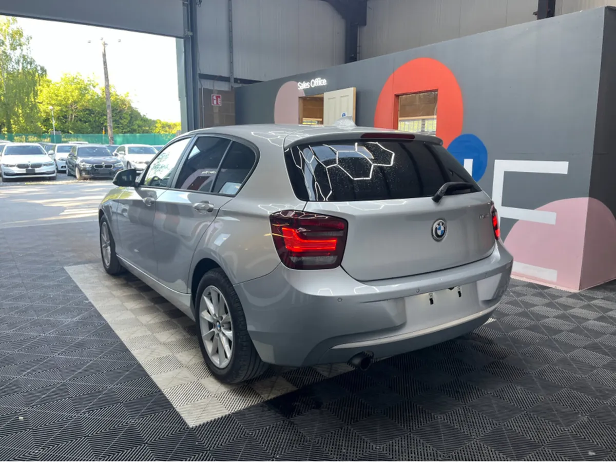 BMW 1-Series 116I / 58k KMs / REVERSE CAMERA & MOR - Image 4