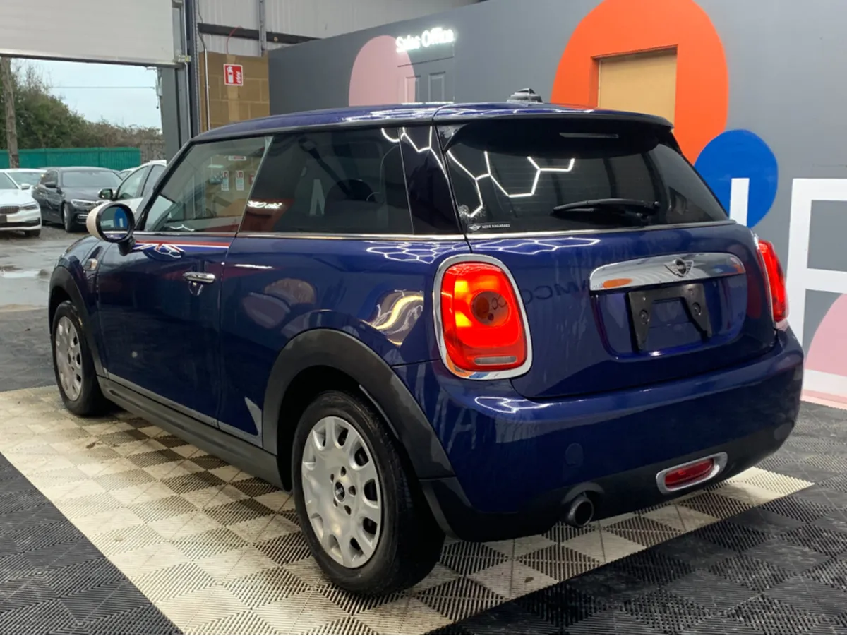 Mini Cooper AUTOMATIC MINI 1.2 PETROL / 41k KMs / - Image 4