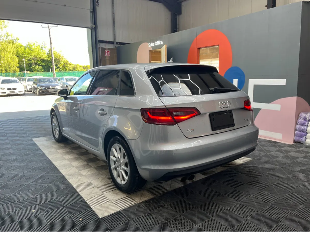 Audi A3 1.4 TFSI / 44k KMs / REVERSE CAMERA & MORE - Image 4