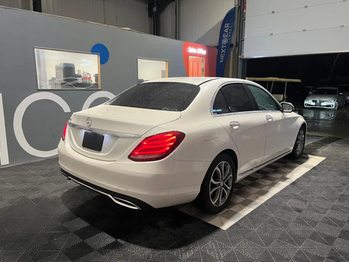 Mercedes-Benz C-Class Mercedes C180 Automatic - He - Image 2