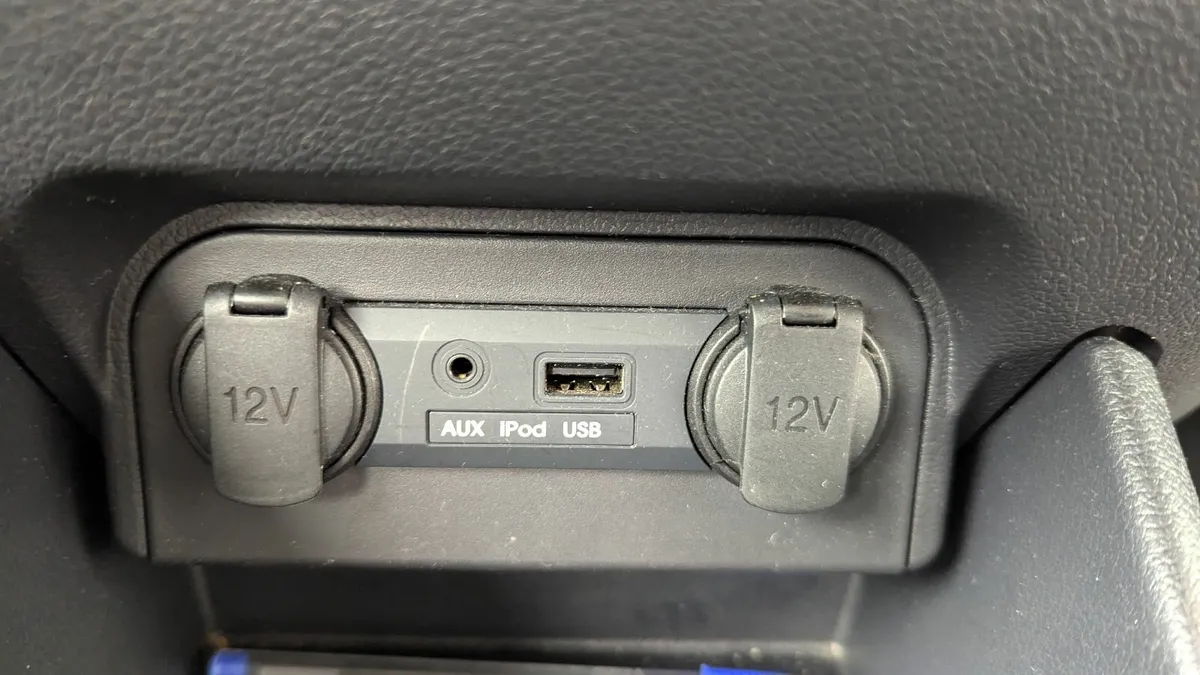 Kia Rio 2015 - Image 4