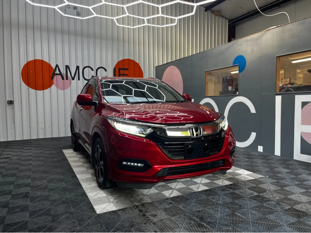 Honda Vezel 1.5 HYBRID / 20k KMs / REVERSE CAMERA - Image 1