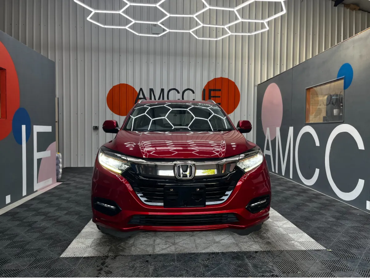 Honda Vezel 1.5 HYBRID / 20k KMs / REVERSE CAMERA - Image 2