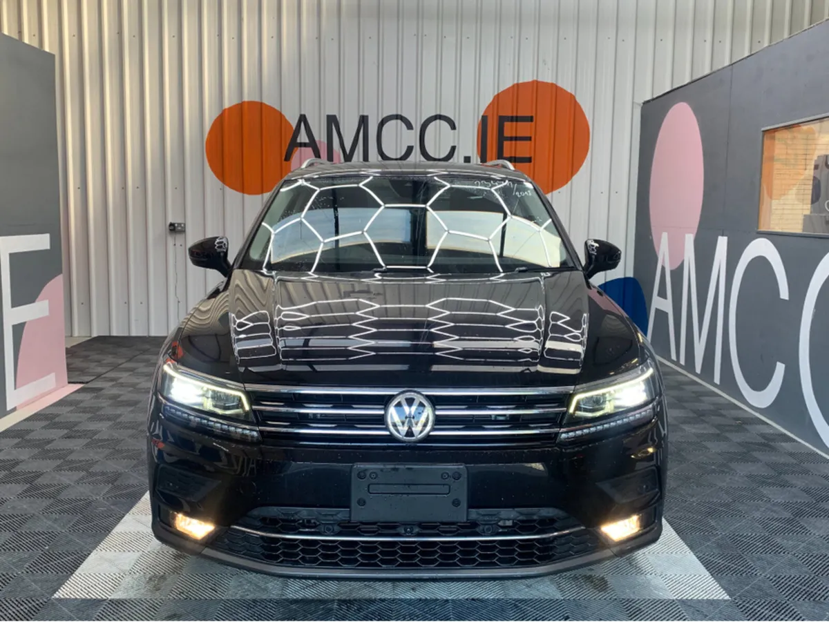 Volkswagen Tiguan TSI HIGH LINE / 94k KMs / Heated - Image 2