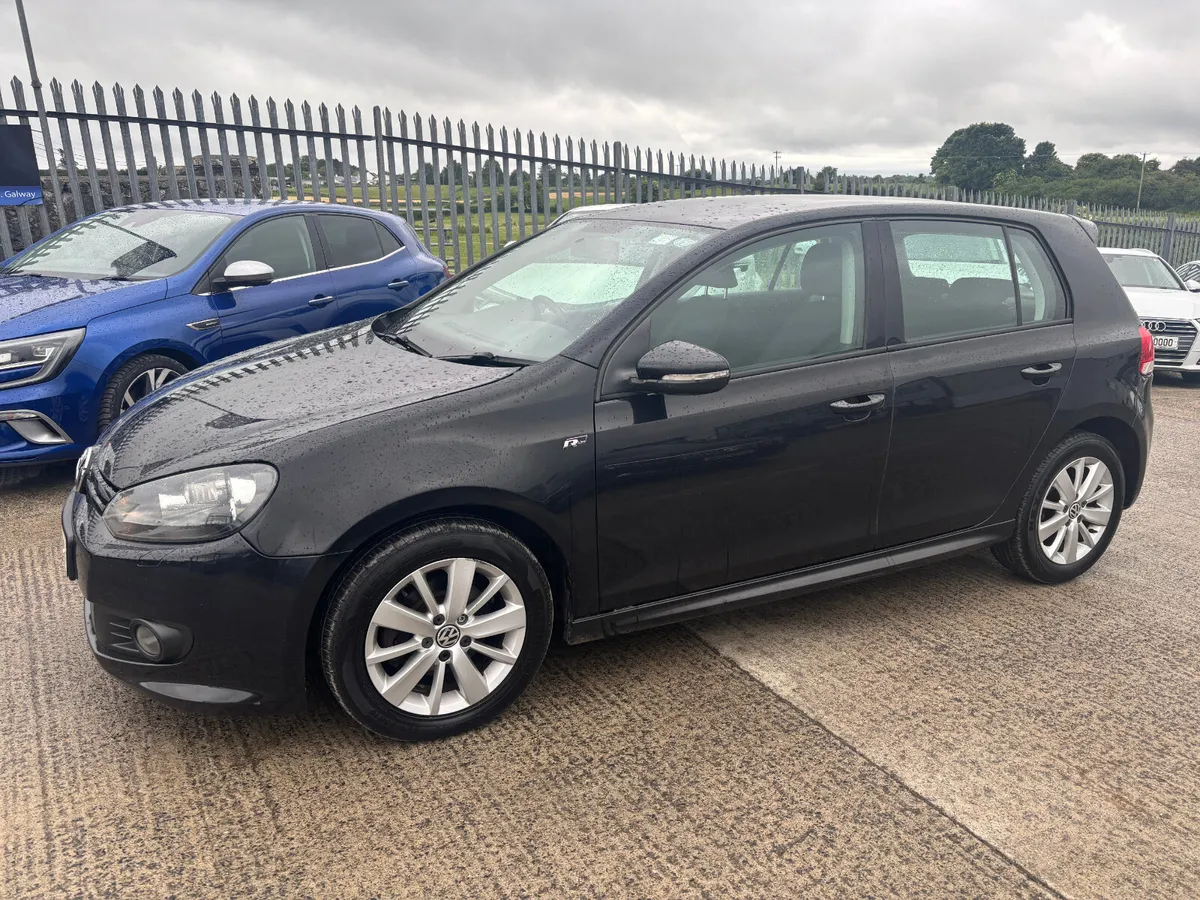 Volkswagen Golf Trendline 1.6 TDI  2012 - Image 2