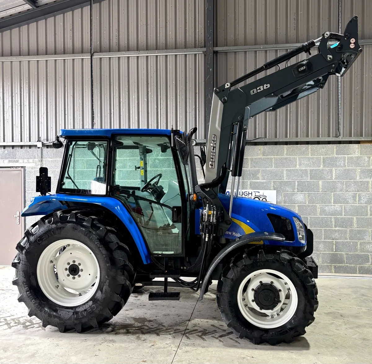 2012 NEW HOLLAND T5030 c/w Quicke Q36 - Image 3