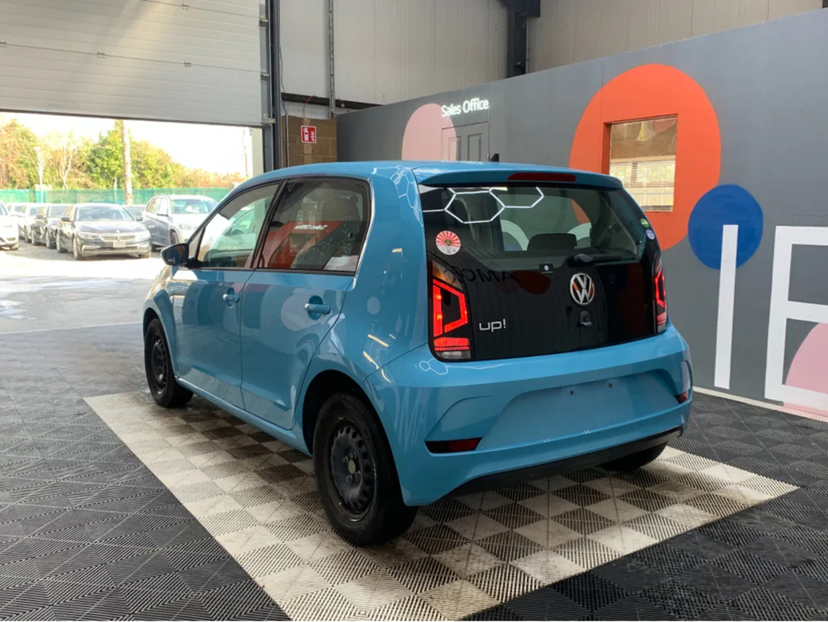 Volkswagen up! AUTOMATIC VW UP! / 66k KMs / 1.0 Pe - Image 4