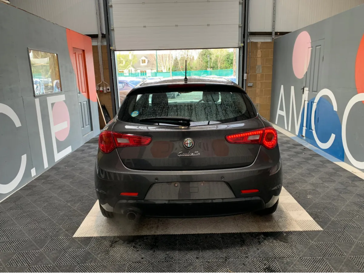 Alfa Romeo Giulietta ONLY €8950 Giulietta Automati - Image 4