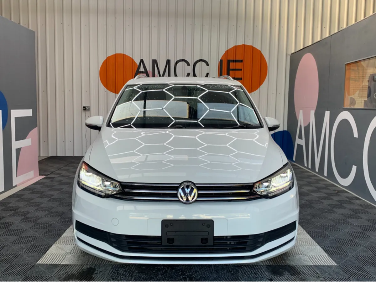 Volkswagen Touran TDI COMFORT LINE / 56k KMs / Ada - Image 2