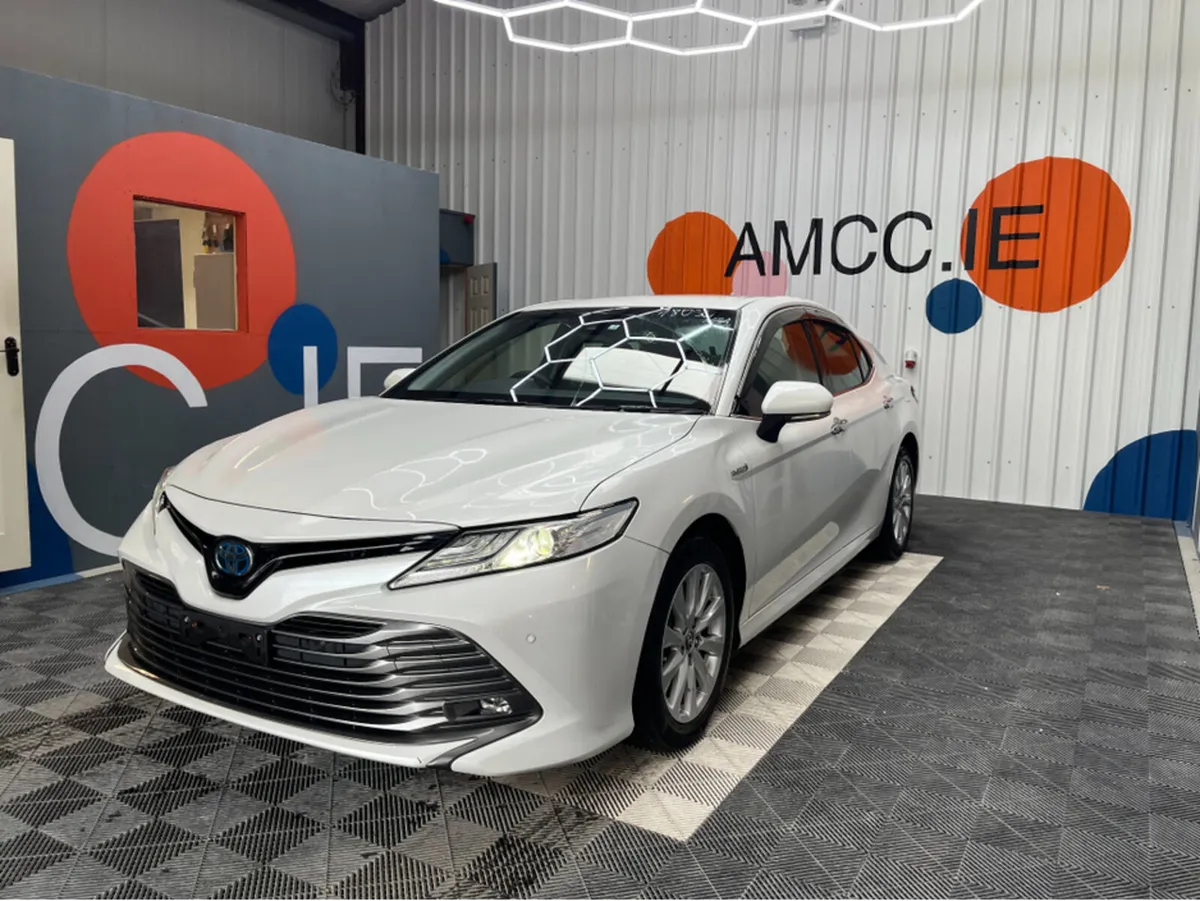 Toyota Camry ONLY €22950! 2.5 HYRBID / 103k KMs / - Image 3