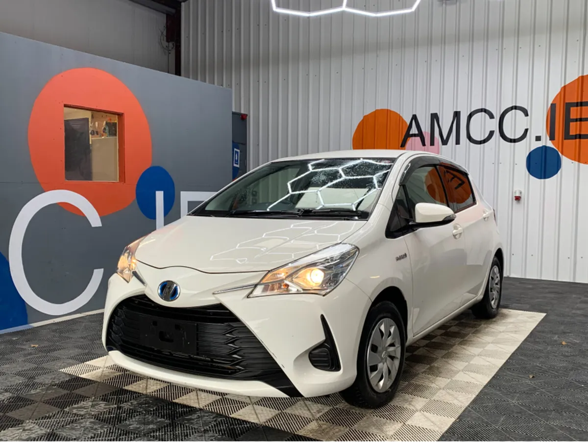 Toyota Vitz 1.5 HYBRID / 103k KMs / Reverse Camera - Image 3