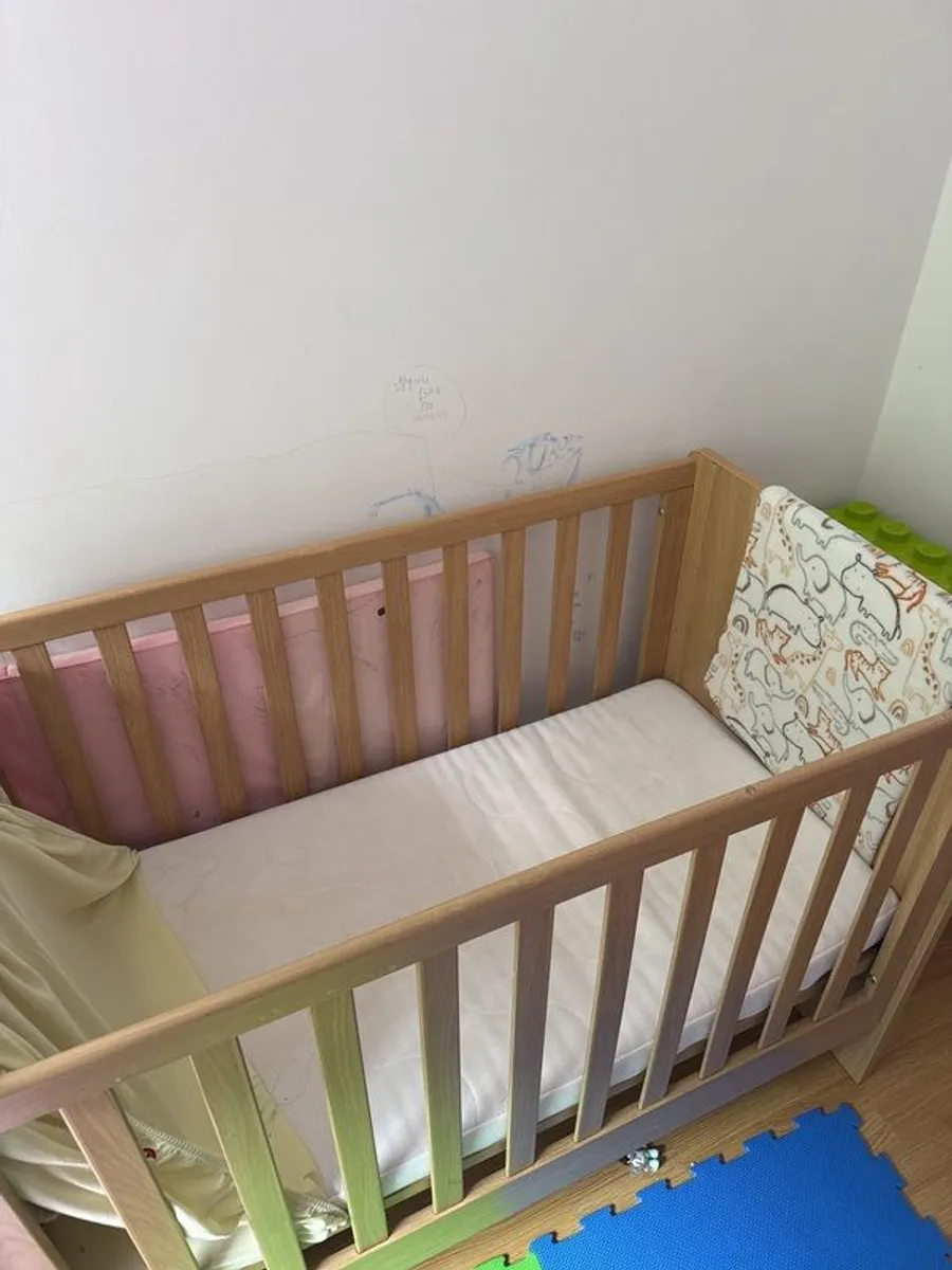 mamas and papas cot, in good condition - Image 2
