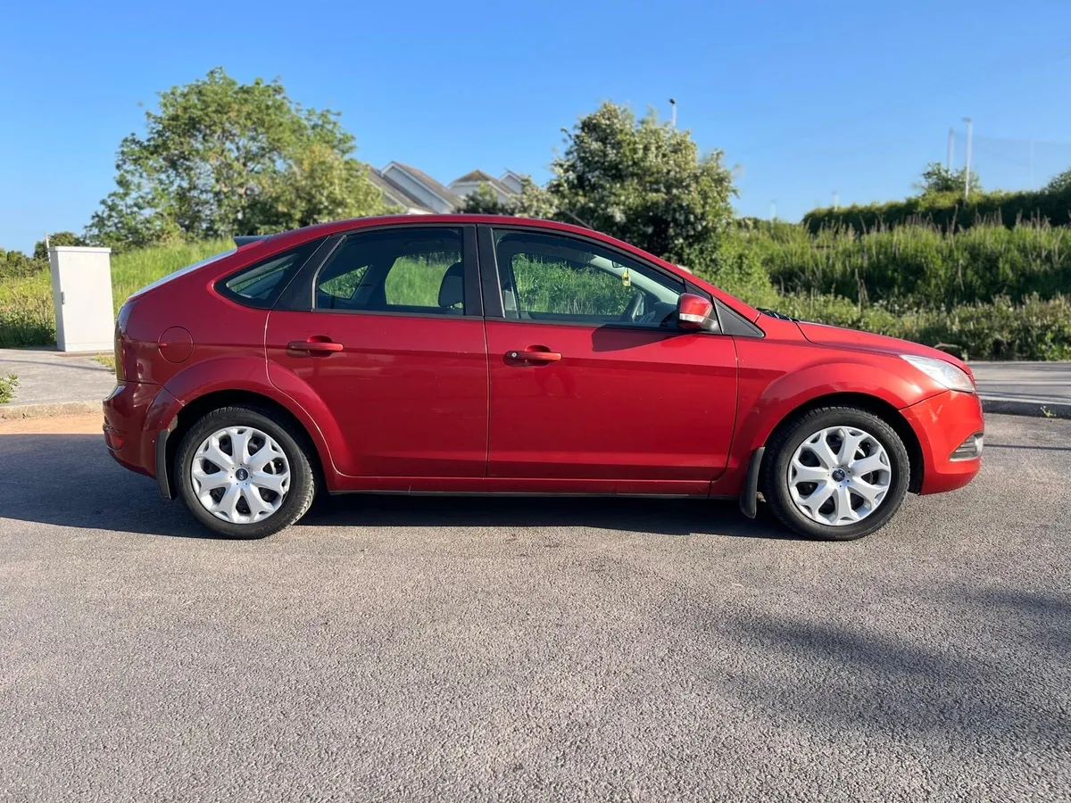 Ford Focus *JUST PASSED NCT *EXCELLENT CONDITION - Image 4