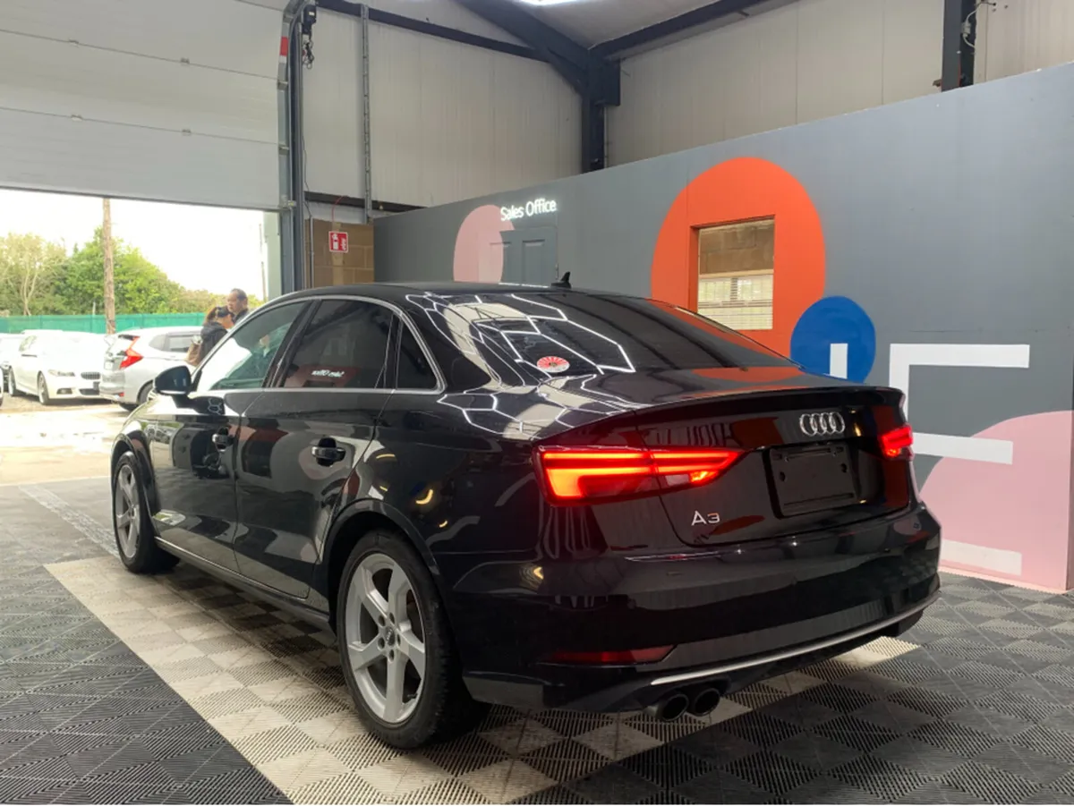 Audi A3 AUDI A3 SALOON AUTOMATIC LEATHER  30TFSI / - Image 4